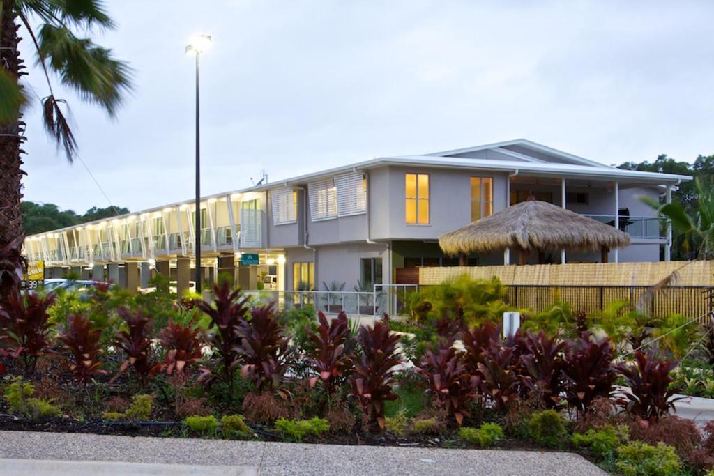 The Coast Motel Yeppoon Exterior foto